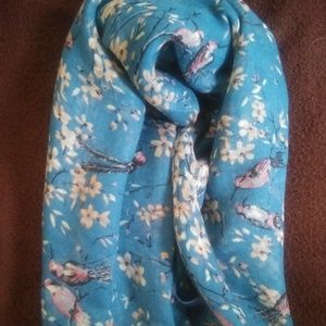 Woman's Scarf